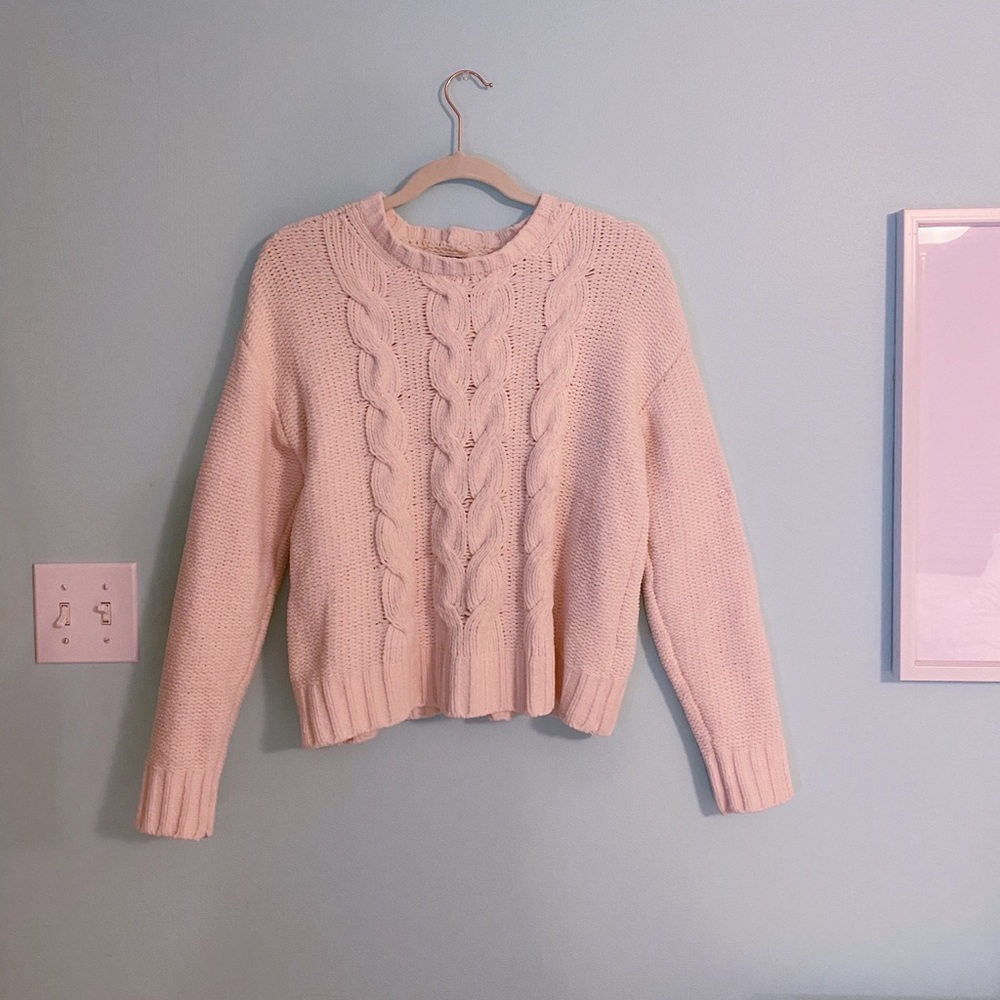 American Eagle knit pattern sweater